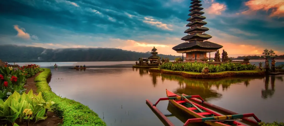 Travel Tour & Hospitality